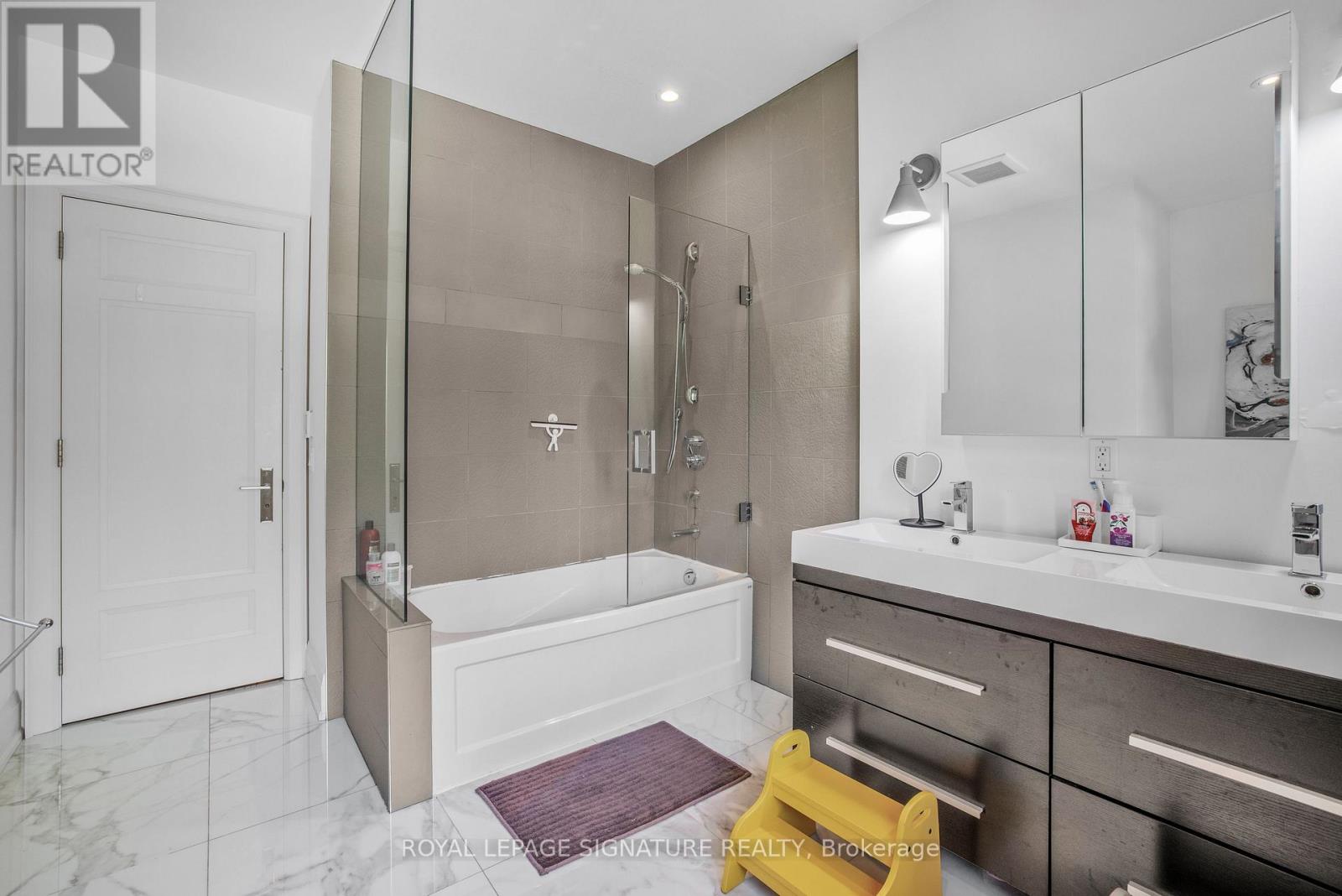44 Crossburn Drive, Toronto, Ontario  M3B 2Z2 - Photo 26 - C12465493