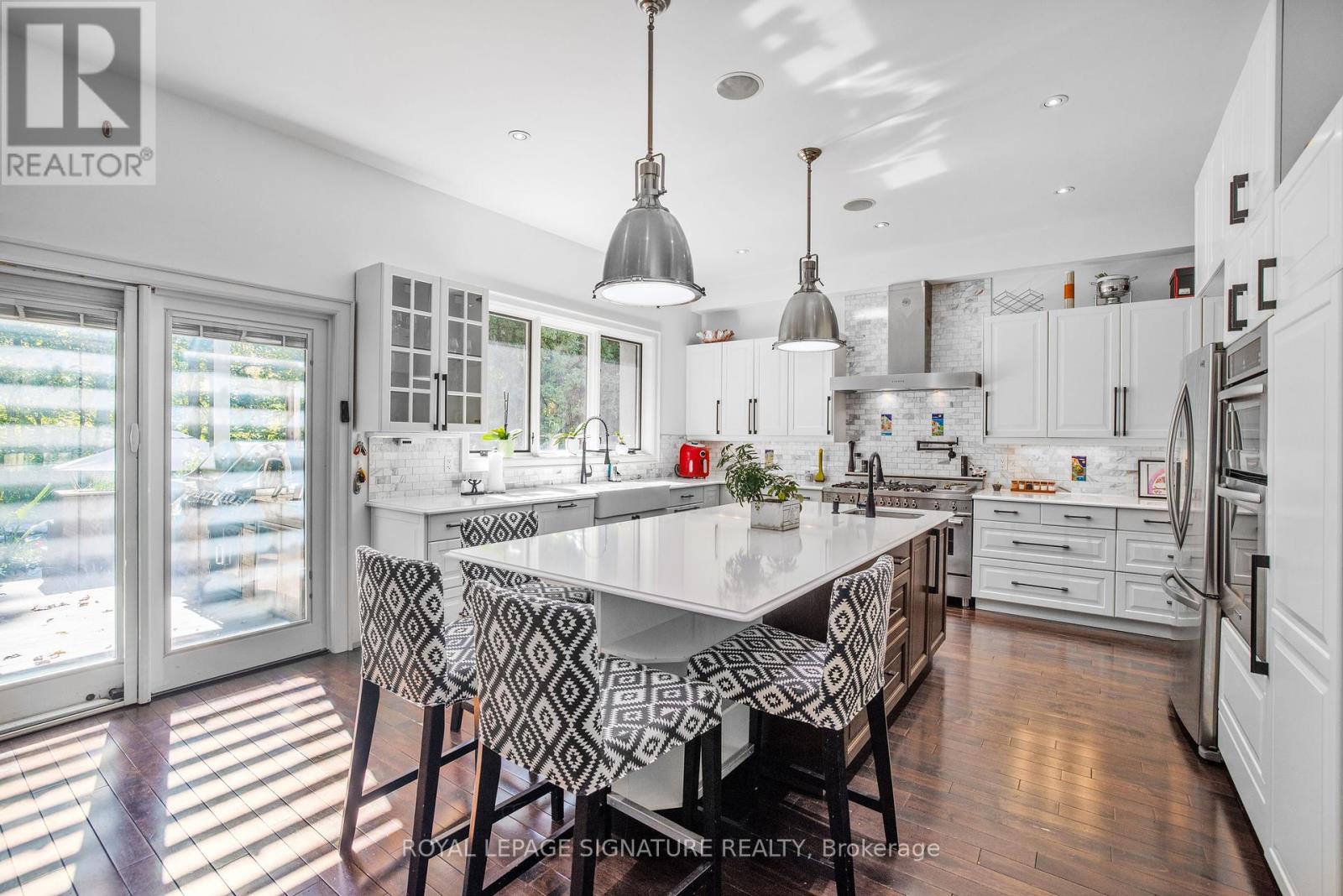 44 Crossburn Drive, Toronto, Ontario  M3B 2Z2 - Photo 8 - C12465493