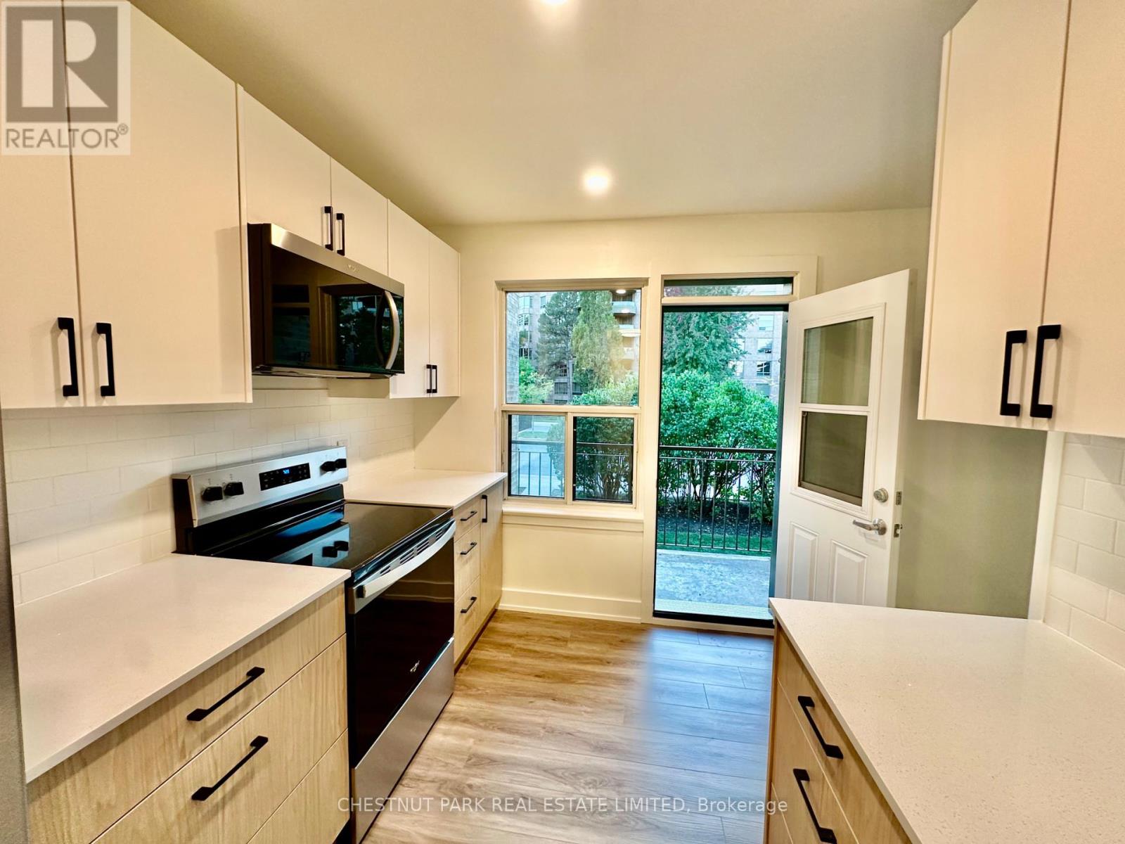6 - 11 Wingreen Court, Toronto, Ontario  M3B 1B9 - Photo 6 - C12465508
