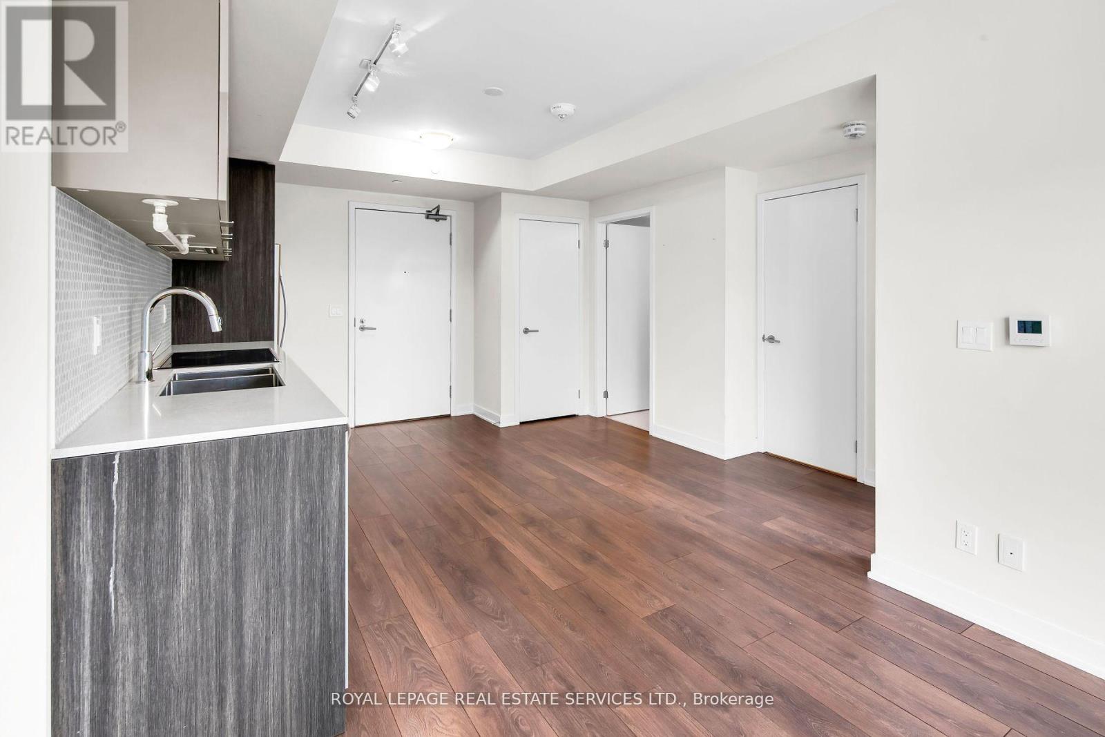 503 - 2 Sonic Way, Toronto (Flemingdon Park), Ontario  M3C 0P2 - Photo 12 - C12465516