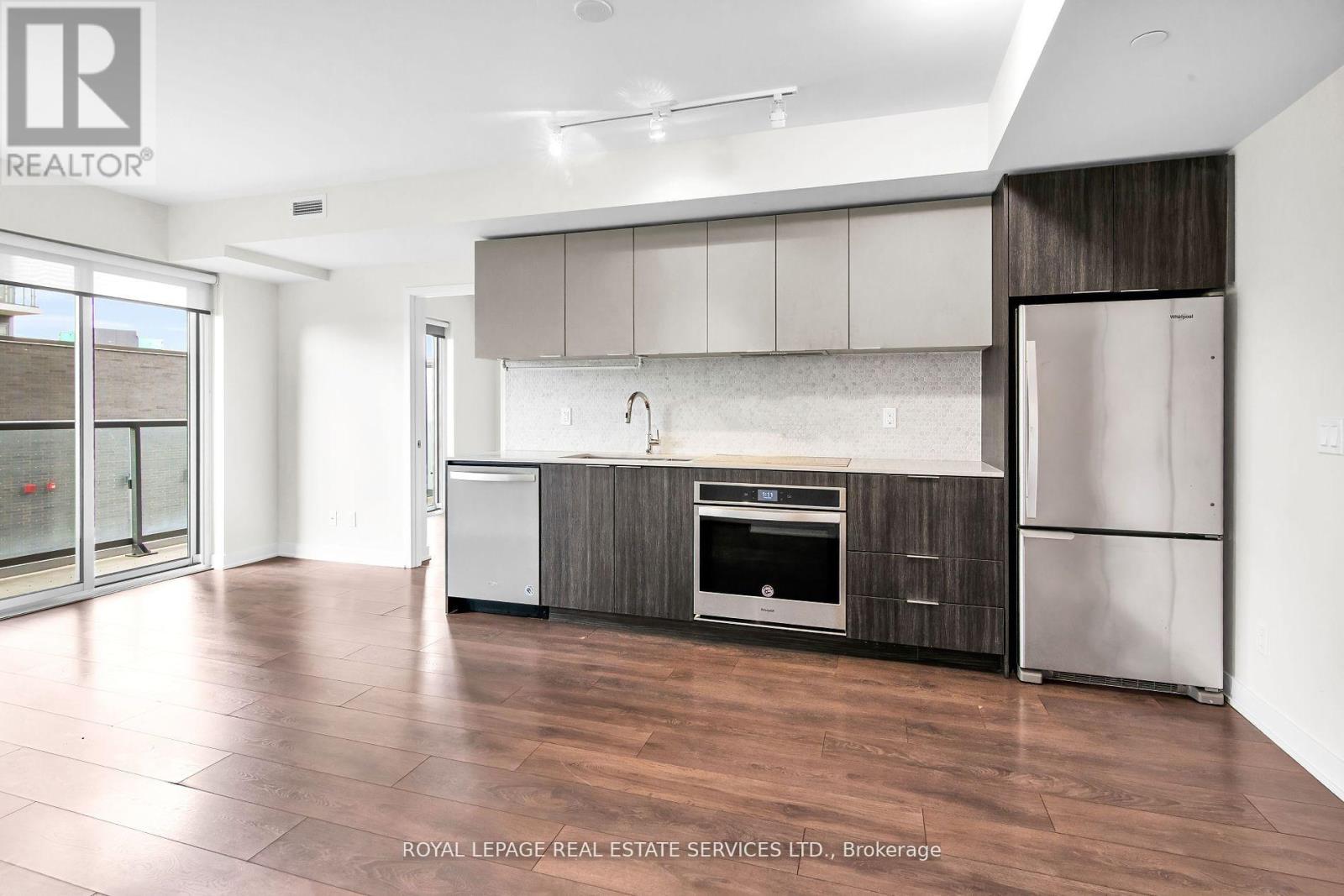 503 - 2 Sonic Way, Toronto (Flemingdon Park), Ontario  M3C 0P2 - Photo 7 - C12465516