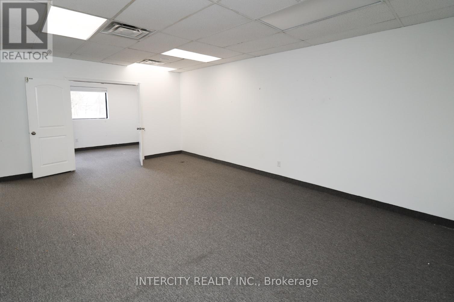 200 - 738 Sheppard Avenue E, Toronto (Bayview Village), Ontario  M2K 1C4 - Photo 16 - C12465536