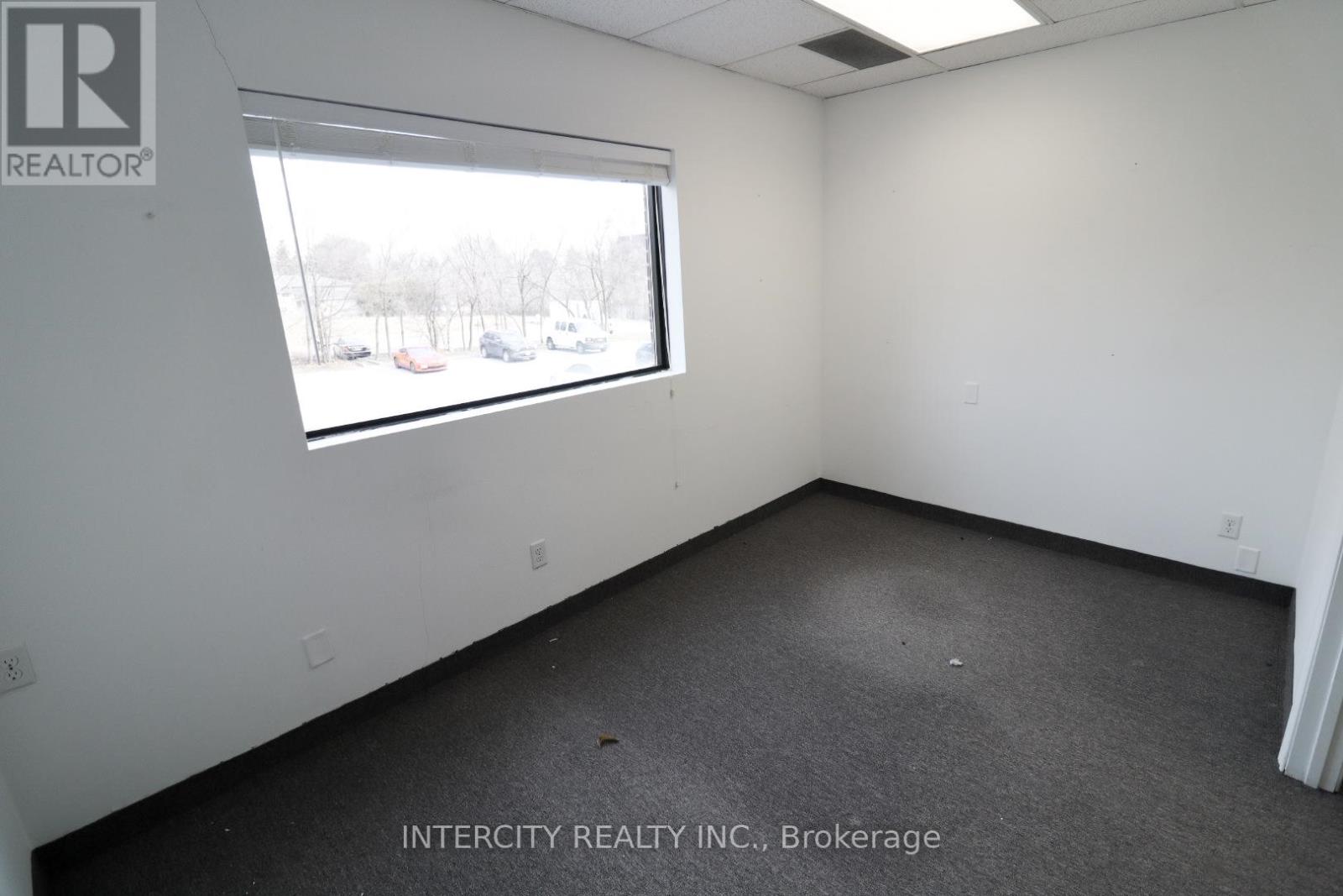 200 - 738 Sheppard Avenue E, Toronto (Bayview Village), Ontario  M2K 1C4 - Photo 17 - C12465536