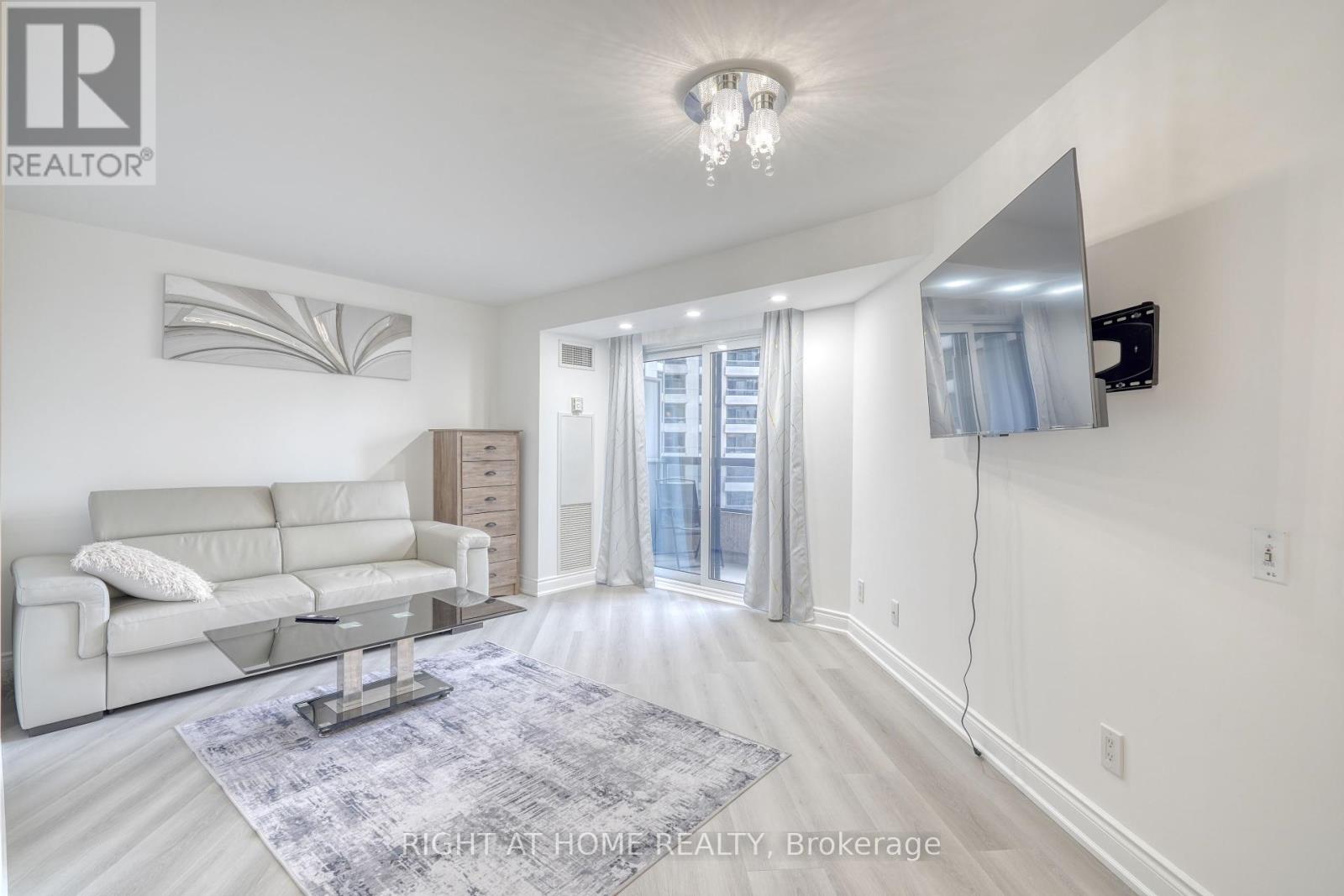 715 - 15 Northtown Way, Toronto (Willowdale East), Ontario  M2N 7A2 - Photo 10 - C12465552