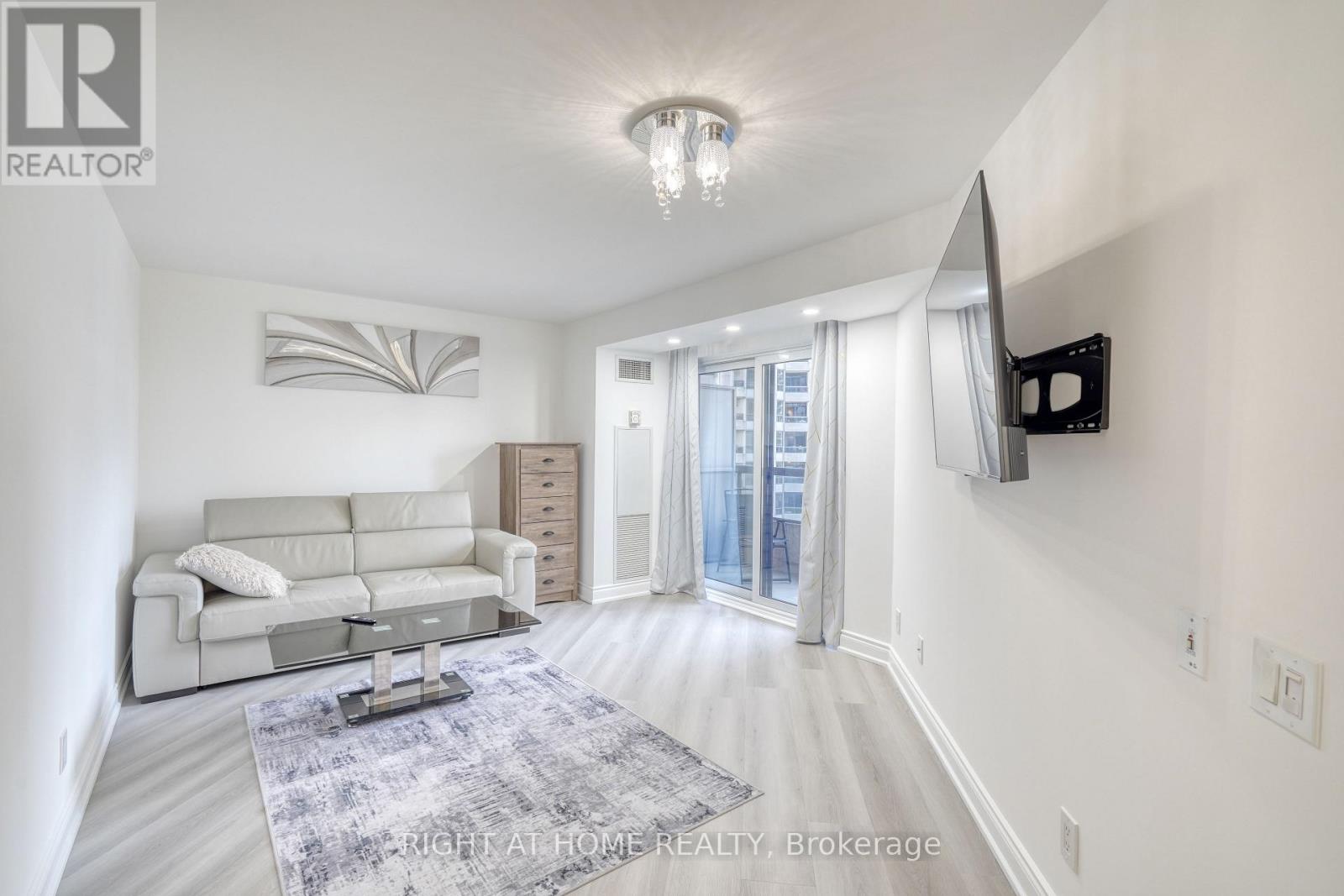 715 - 15 Northtown Way, Toronto (Willowdale East), Ontario  M2N 7A2 - Photo 9 - C12465552