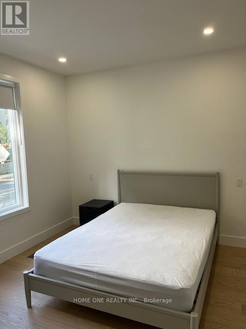 101 - 35 Denison Avenue, Toronto, Ontario  M5T 2M6 - Photo 3 - C12465576