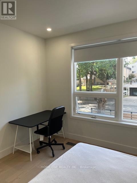 101 - 35 Denison Avenue, Toronto, Ontario  M5T 2M6 - Photo 4 - C12465576