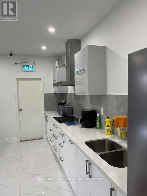 101 - 35 Denison Avenue, Toronto, Ontario  M5T 2M6 - Photo 6 - C12465576