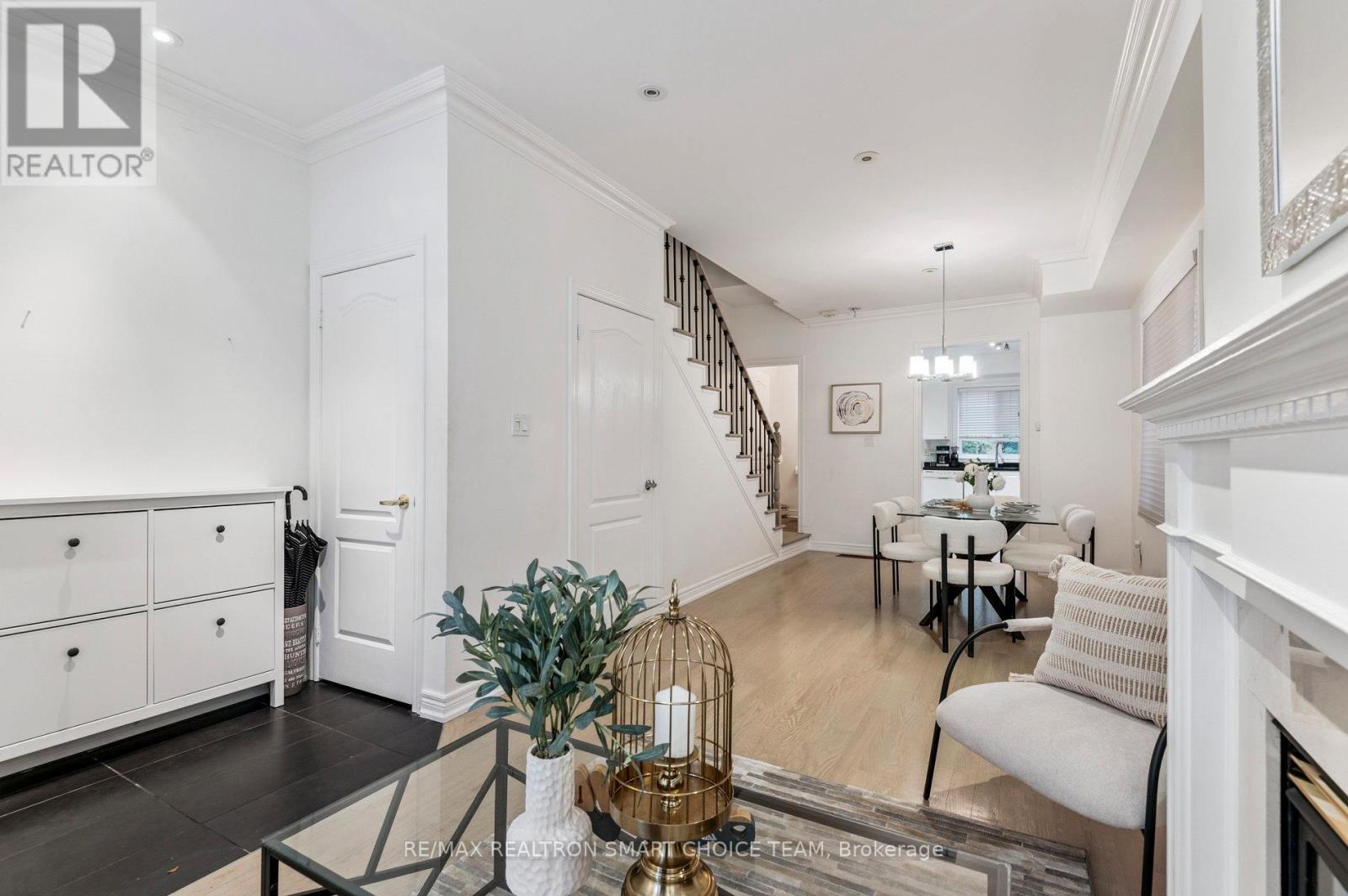 34 Mcbride Lane, Toronto, Ontario  M2N 7B8 - Photo 6 - C12465580