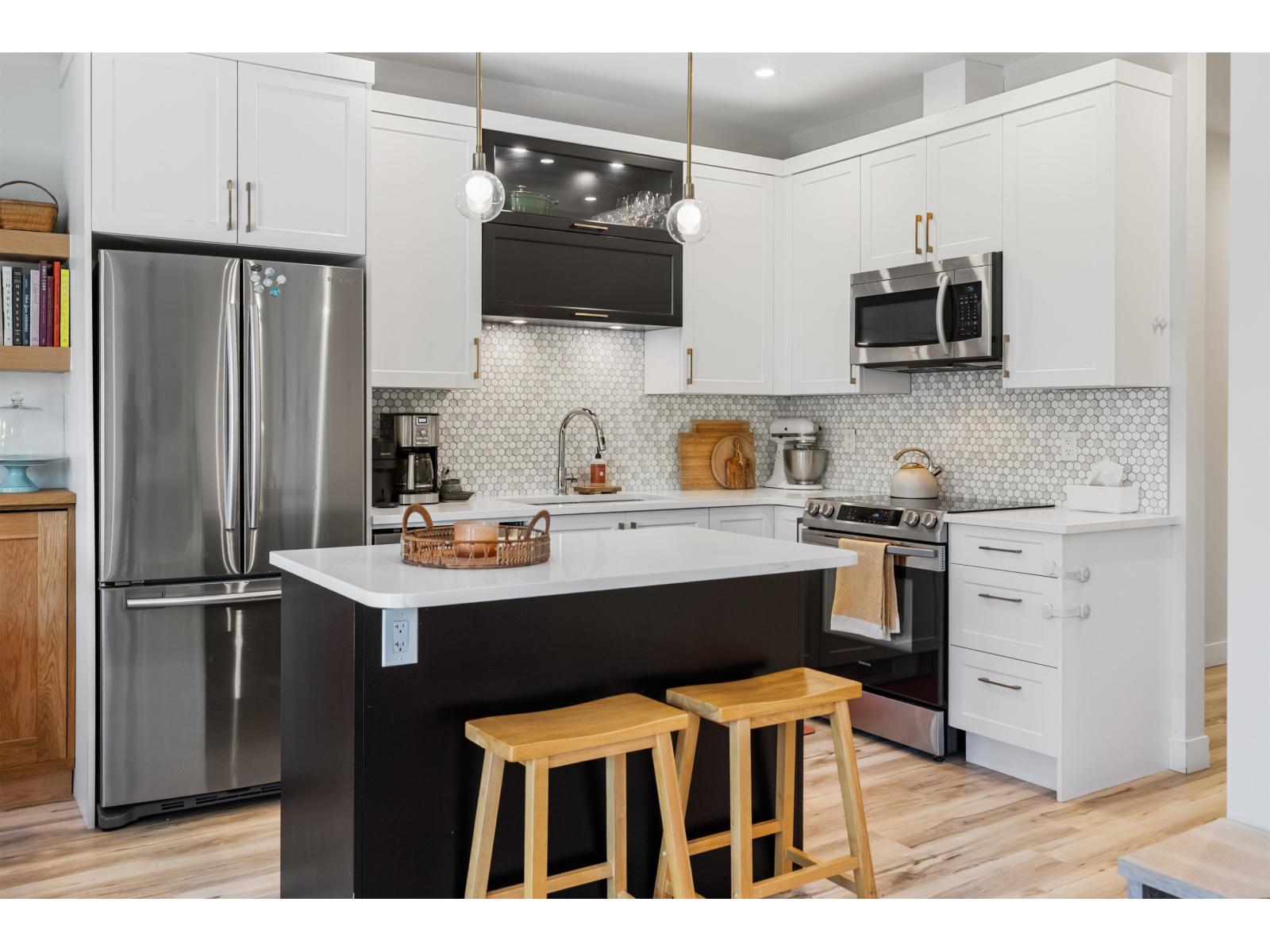 8 7140 Maitland Avenue, Sardis West Vedder, Chilliwack, British Columbia  V2R 6C9 - Photo 6 - R3058865