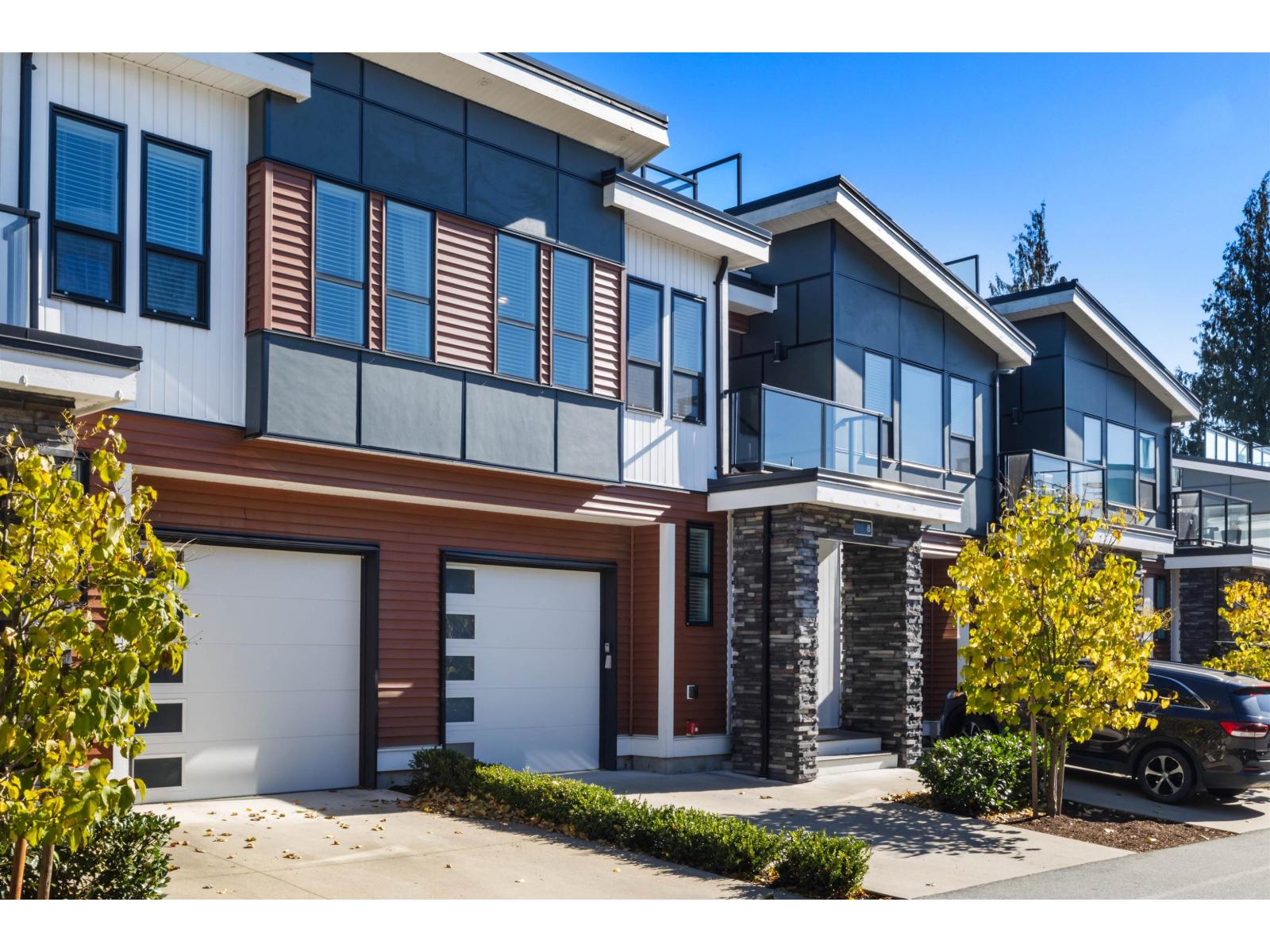 8 7140 Maitland Avenue, Sardis West Vedder, Chilliwack, British Columbia  V2R 6C9 - Photo 2 - R3058865