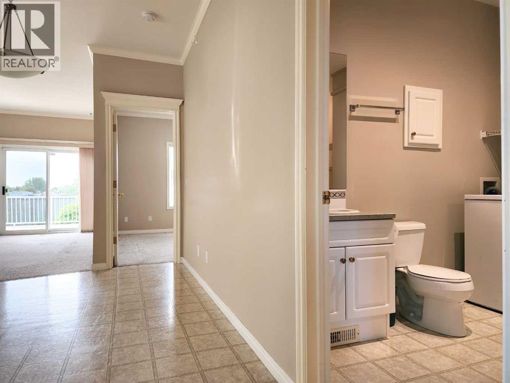 27 Skyline Crescent, Claresholm, Alberta  T0L 0T0 - Photo 8 - A2227191