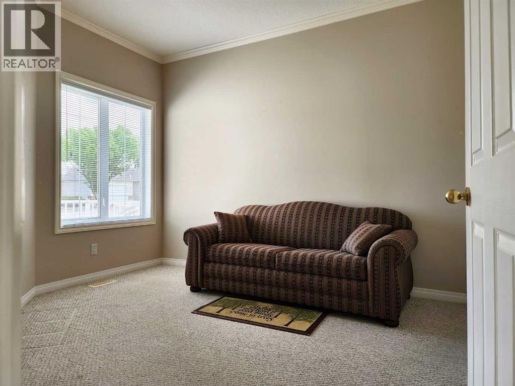 27 Skyline Crescent, Claresholm, Alberta  T0L 0T0 - Photo 11 - A2227191