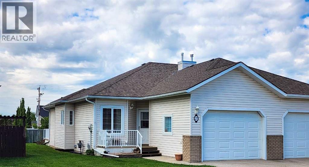 27 Skyline Crescent, Claresholm, Alberta  T0L 0T0 - Photo 1 - A2227191