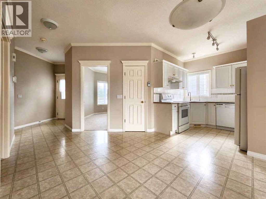 27 Skyline Crescent, Claresholm, Alberta  T0L 0T0 - Photo 5 - A2227191