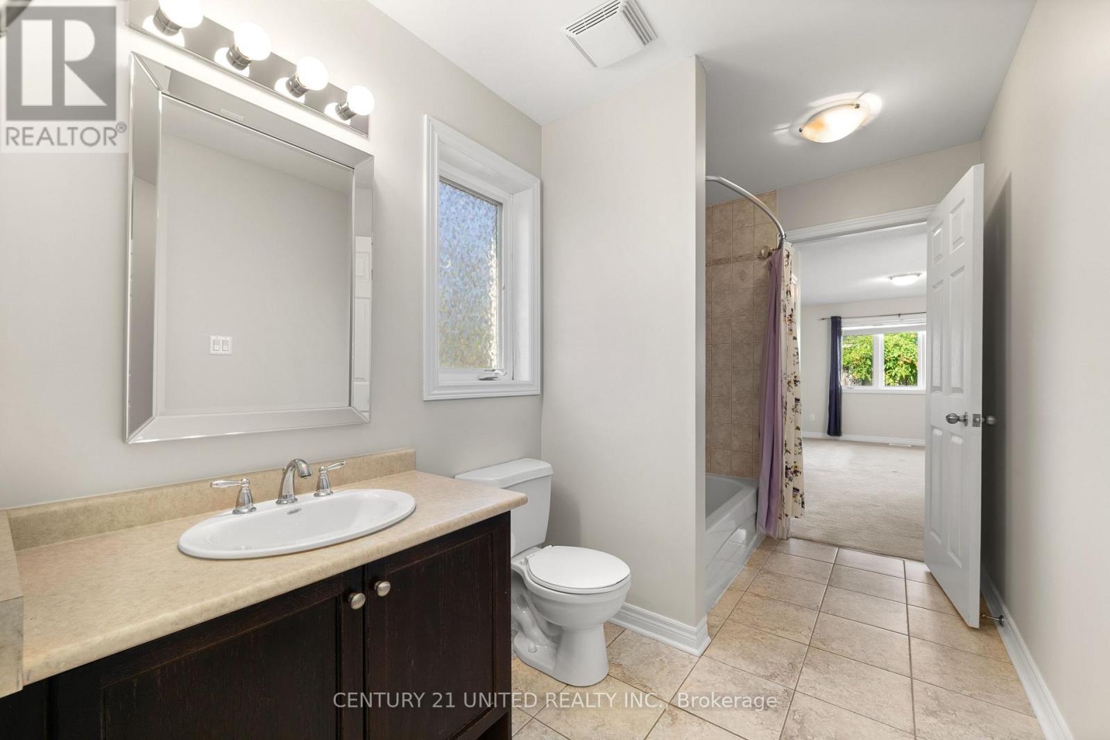 63 Fallingbrook Crescent, Kawartha Lakes, Ontario  K9V 0B3 - Photo 33 - X12465709