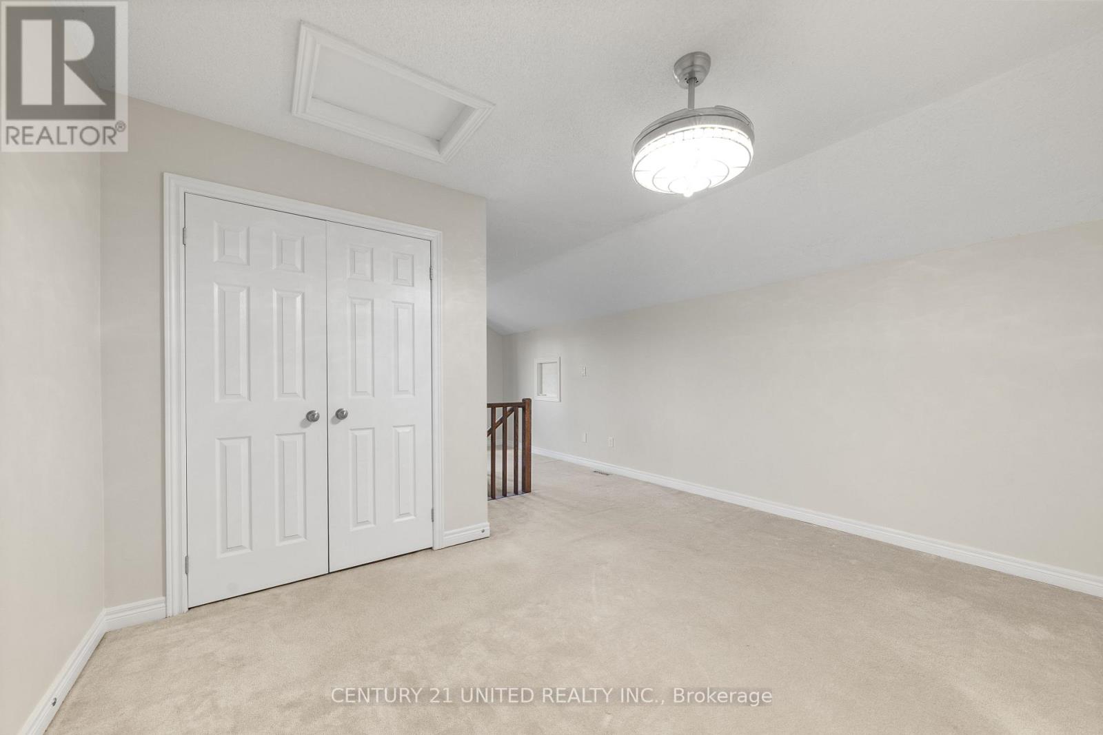 63 Fallingbrook Crescent, Kawartha Lakes, Ontario  K9V 0B3 - Photo 37 - X12465709