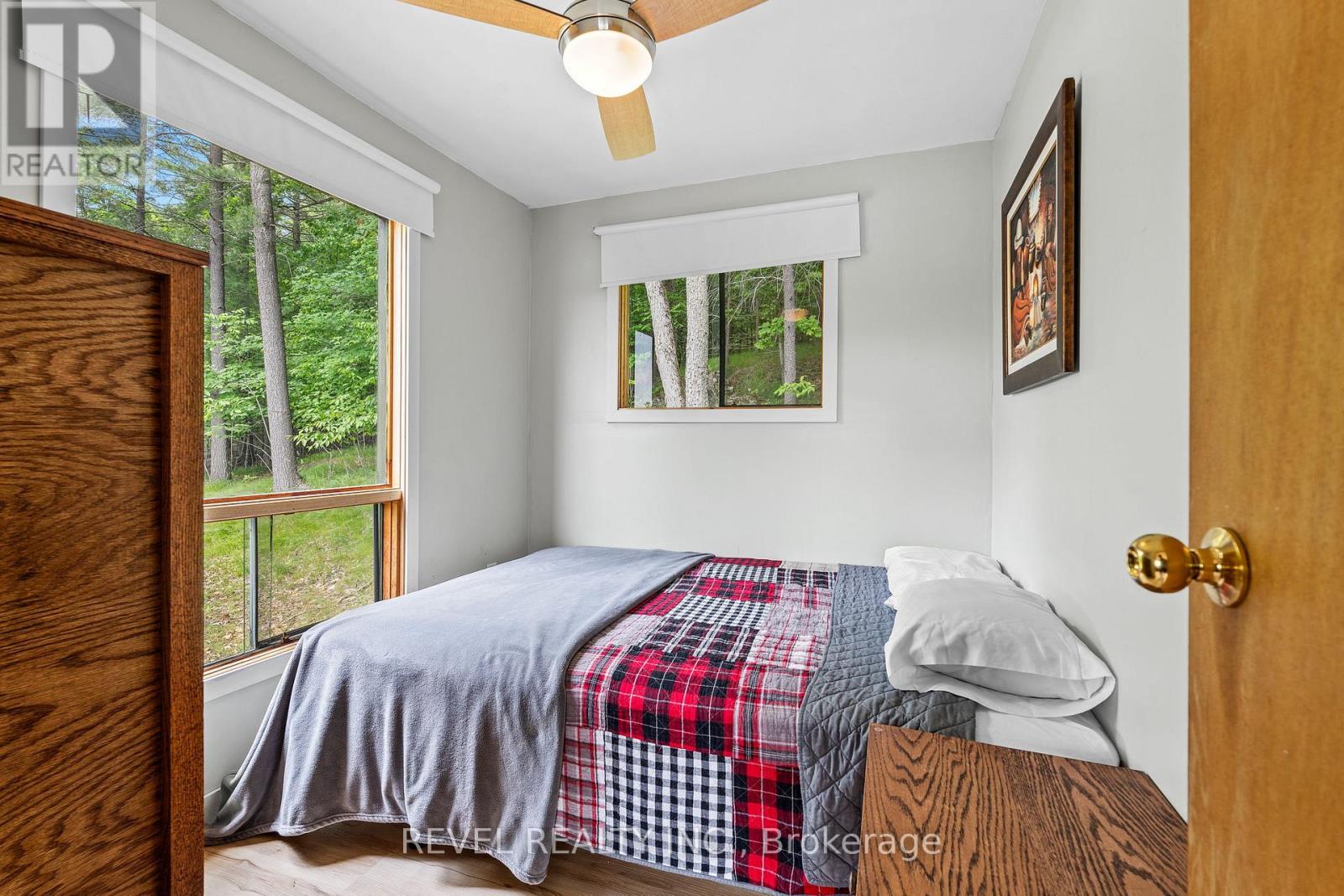 49 Sleepy Hollow Road, Rideau Lakes, Ontario  K0G 1E0 - Photo 13 - X12465774