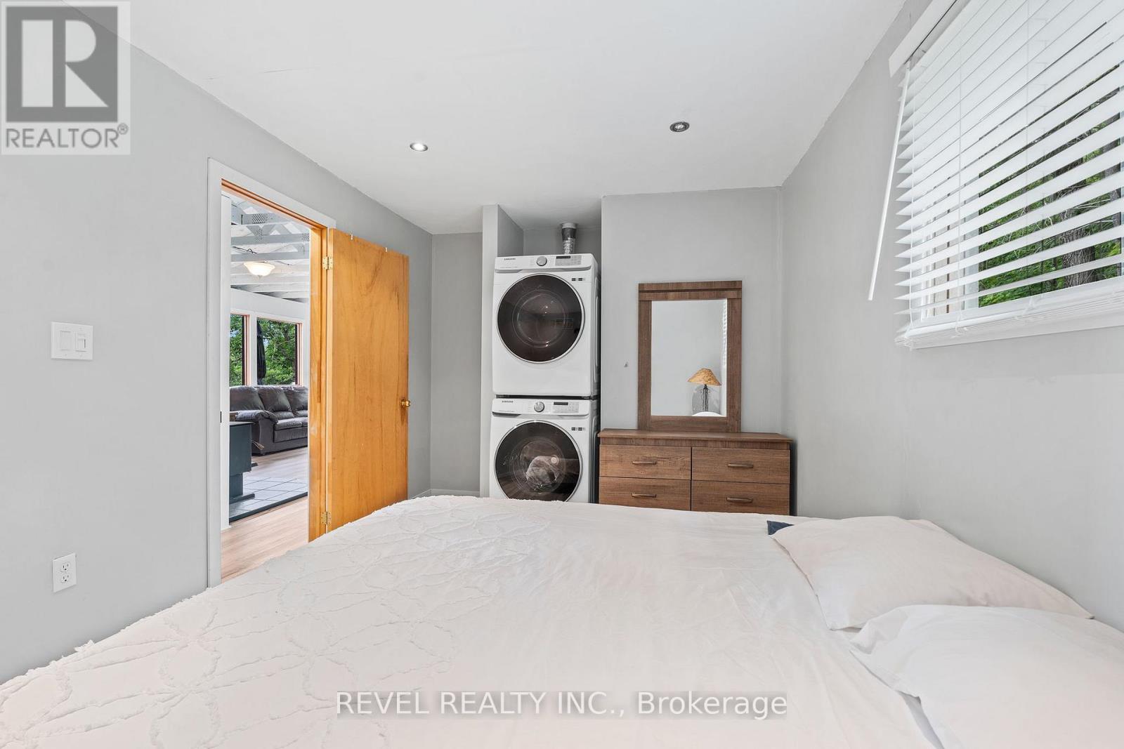 49 Sleepy Hollow Road, Rideau Lakes, Ontario  K0G 1E0 - Photo 16 - X12465774