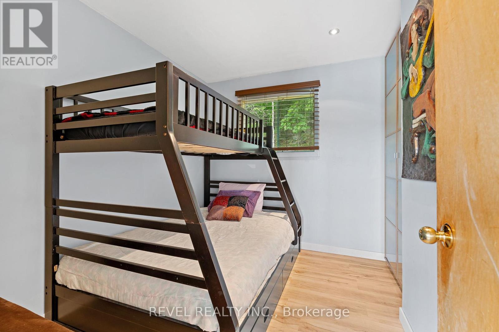 49 Sleepy Hollow Road, Rideau Lakes, Ontario  K0G 1E0 - Photo 18 - X12465774