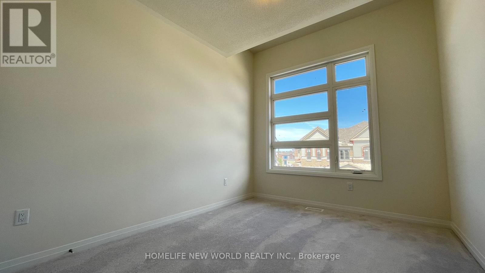 36 Van Wart Street, Whitby, Ontario  L1P 0P8 - Photo 11 - E12465560