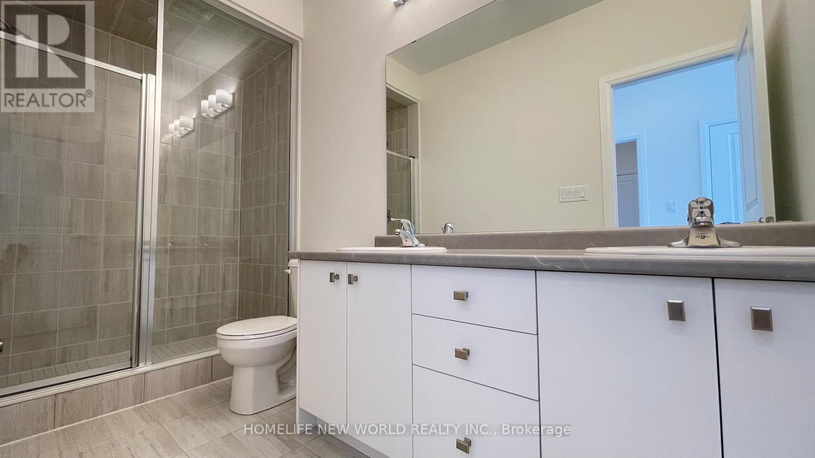 36 Van Wart Street, Whitby, Ontario  L1P 0P8 - Photo 9 - E12465560