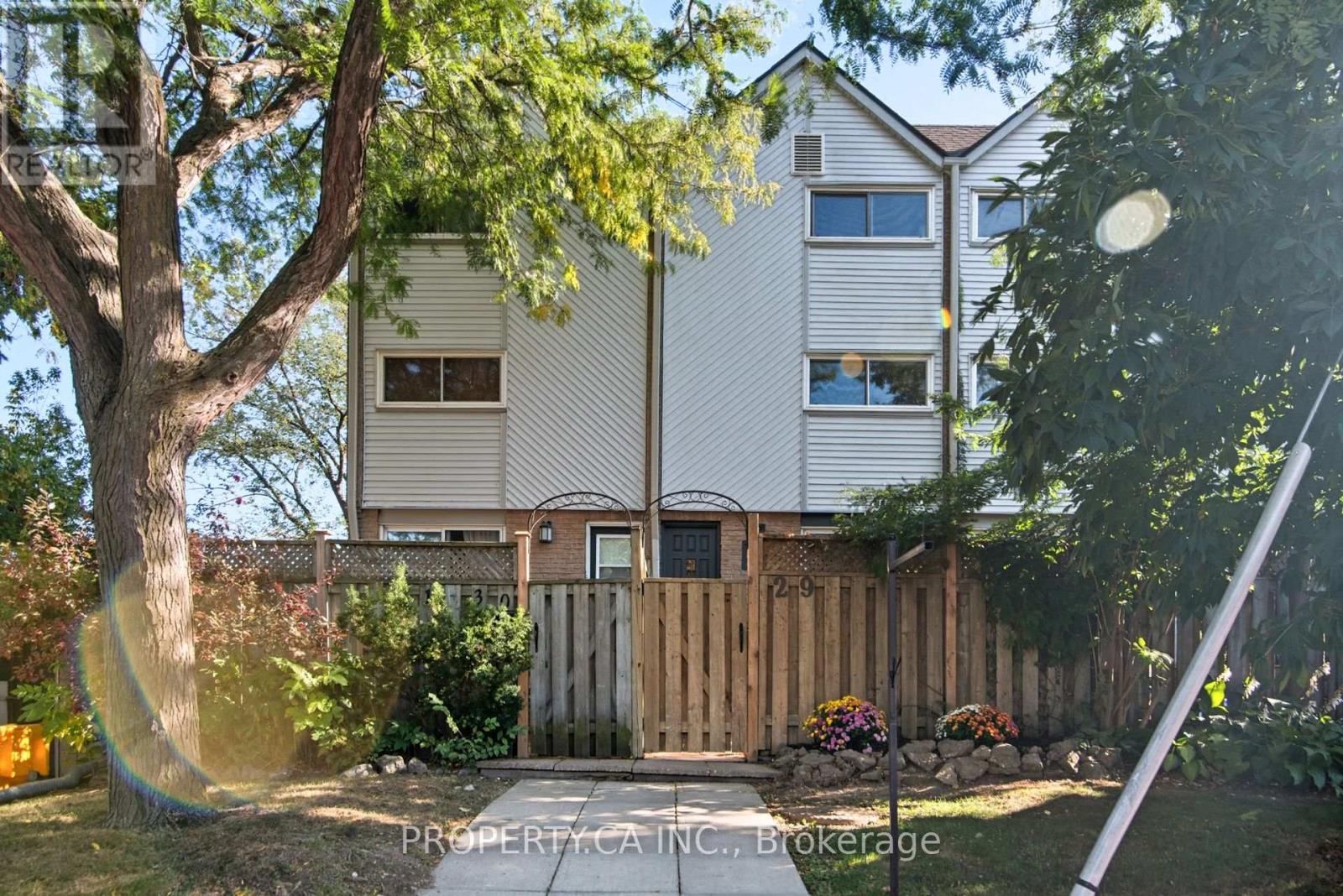 29 - 41 BATTENBERG AVENUE, Toronto, Ontario