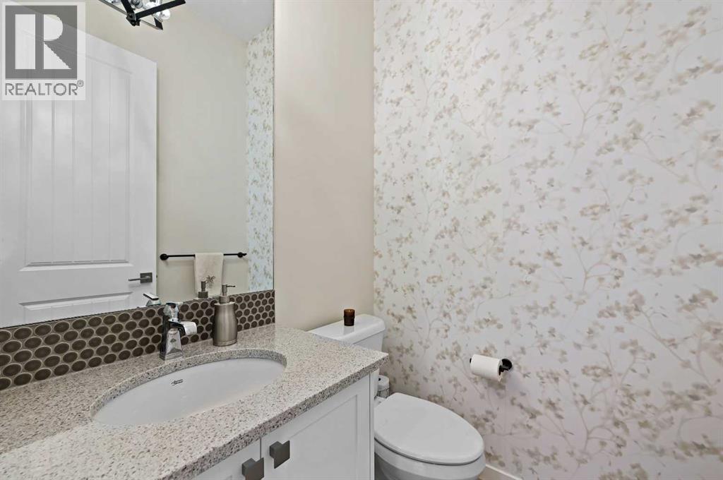 12 Cranbrook Mews Se, Calgary, Alberta  T3M 3C1 - Photo 24 - A2264216