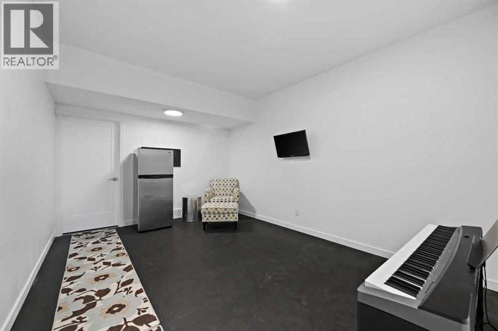12 Cranbrook Mews Se, Calgary, Alberta  T3M 3C1 - Photo 32 - A2264216