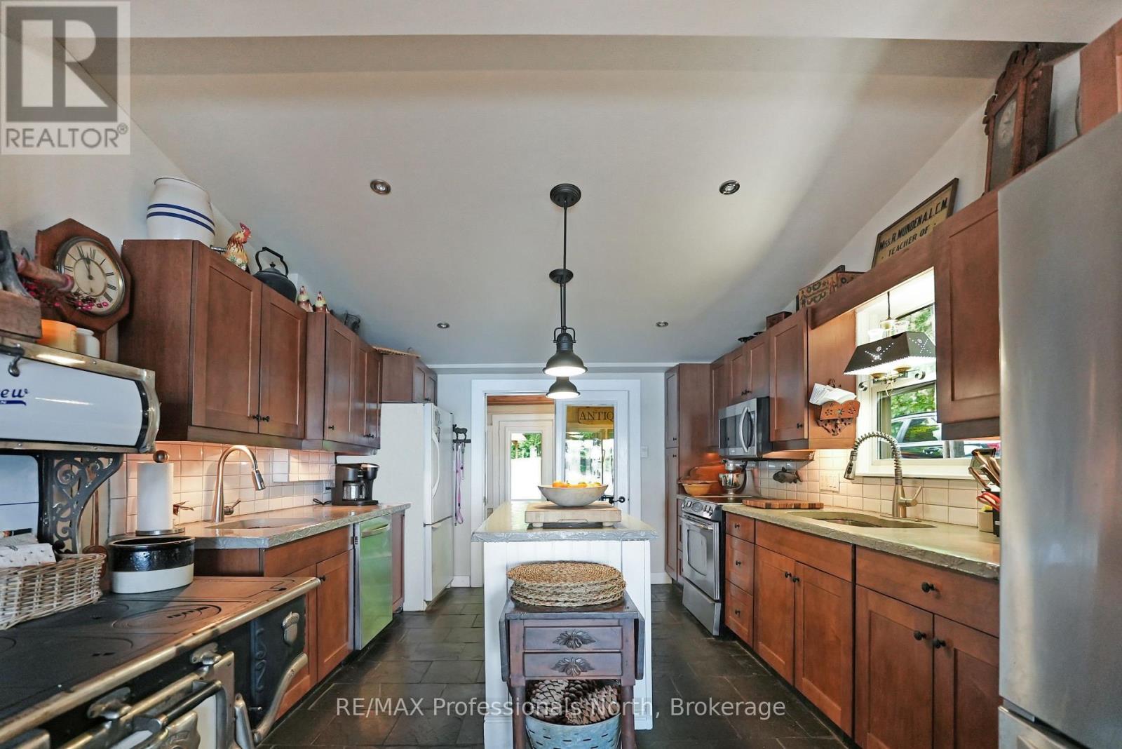 61 Fr 327a Road, Trent Lakes, Ontario  K0M 2A0 - Photo 15 - X12227680