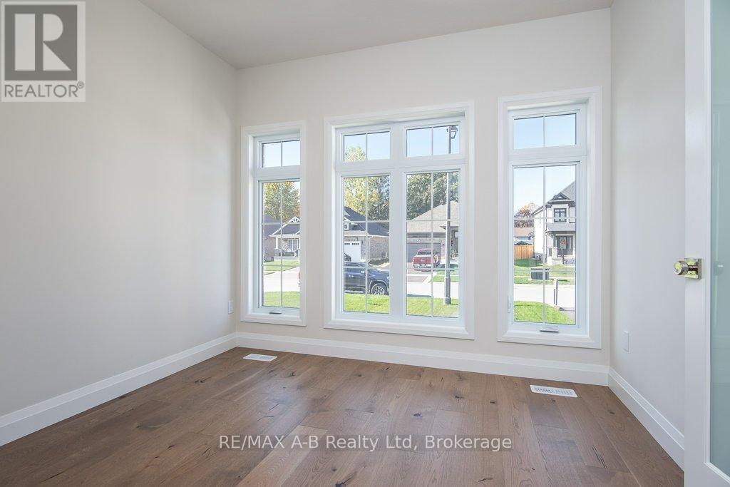17 Diamond Street, East Zorra-Tavistock, Ontario  N0B 2R0 - Photo 23 - X12372795