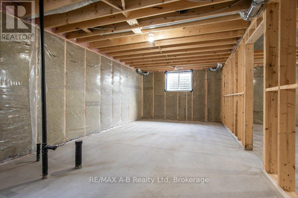 17 Diamond Street, East Zorra-Tavistock, Ontario  N0B 2R0 - Photo 27 - X12372795