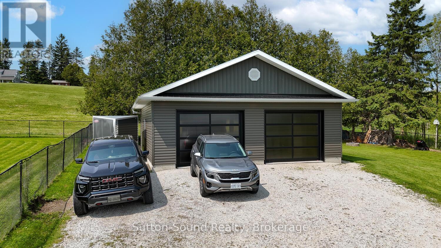 202093 21 Highway, Georgian Bluffs, Ontario  N4K 5N7 - Photo 25 - X12465707