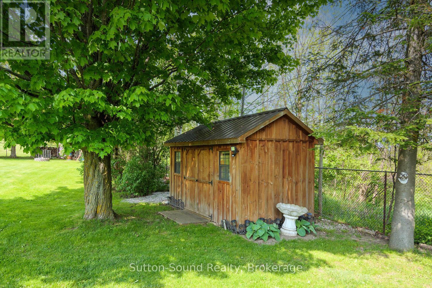 202093 21 Highway, Georgian Bluffs, Ontario  N4K 5N7 - Photo 27 - X12465707