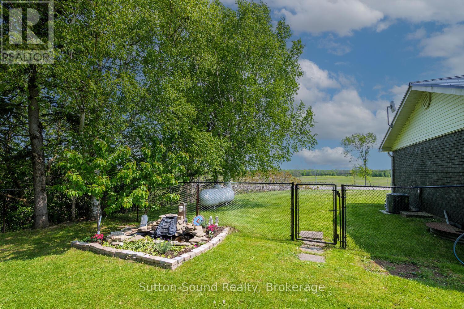 202093 21 Highway, Georgian Bluffs, Ontario  N4K 5N7 - Photo 29 - X12465707