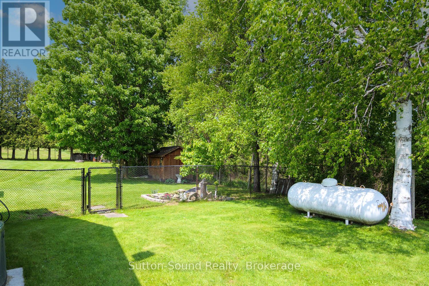 202093 21 Highway, Georgian Bluffs, Ontario  N4K 5N7 - Photo 30 - X12465707