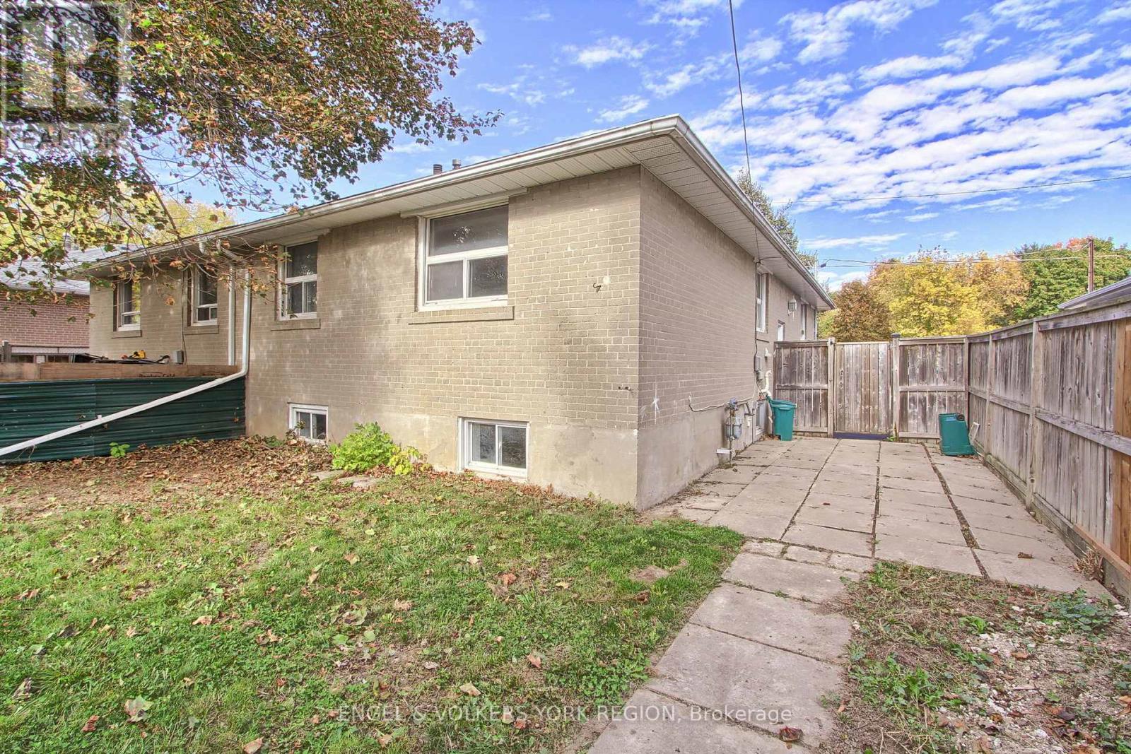 106 Sheldon Avenue, Newmarket, Ontario  L3Y 2L4 - Photo 40 - N12465490