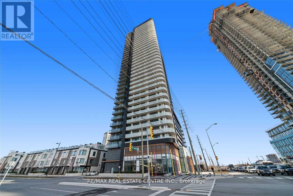 2002 - 7895 Jane Street, Vaughan, Ontario  L4K 2M7 - Photo 2 - N12465509