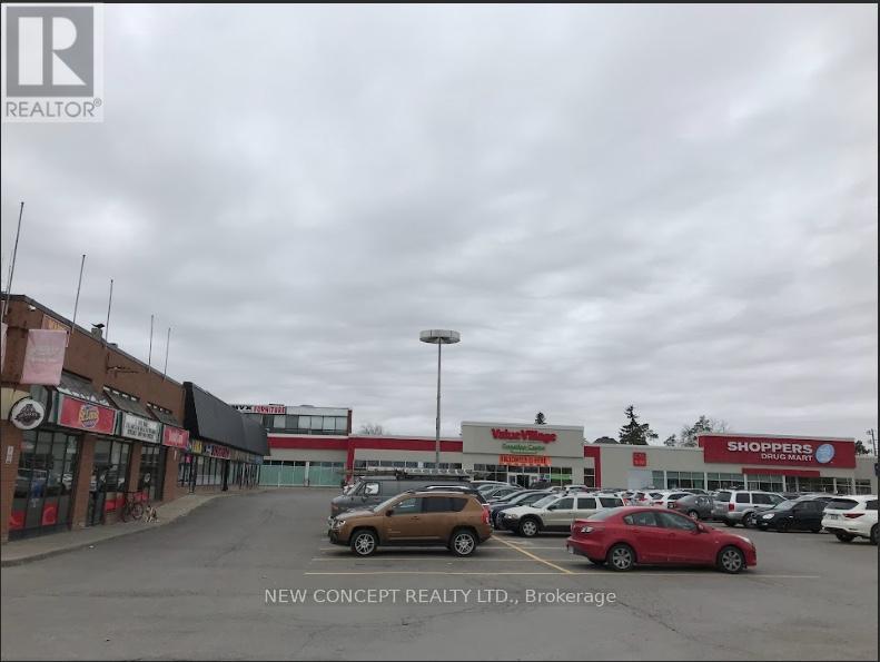 10620 Yonge Street, Richmond Hill (North Richvale), Ontario  L4C 3C8 - Photo 6 - N12465528
