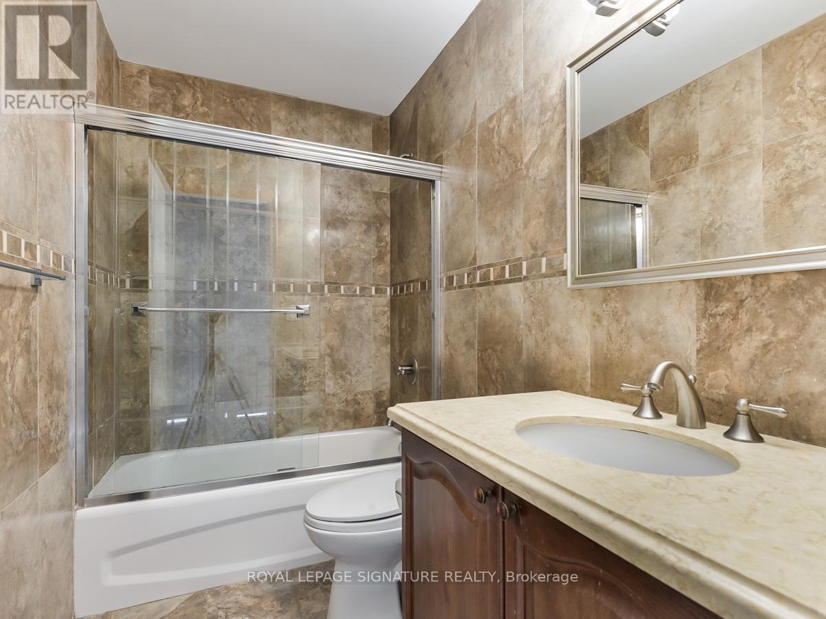 Ph8 - 11121 Yonge Street, Richmond Hill, Ontario  L4C 0S7 - Photo 23 - N12465546