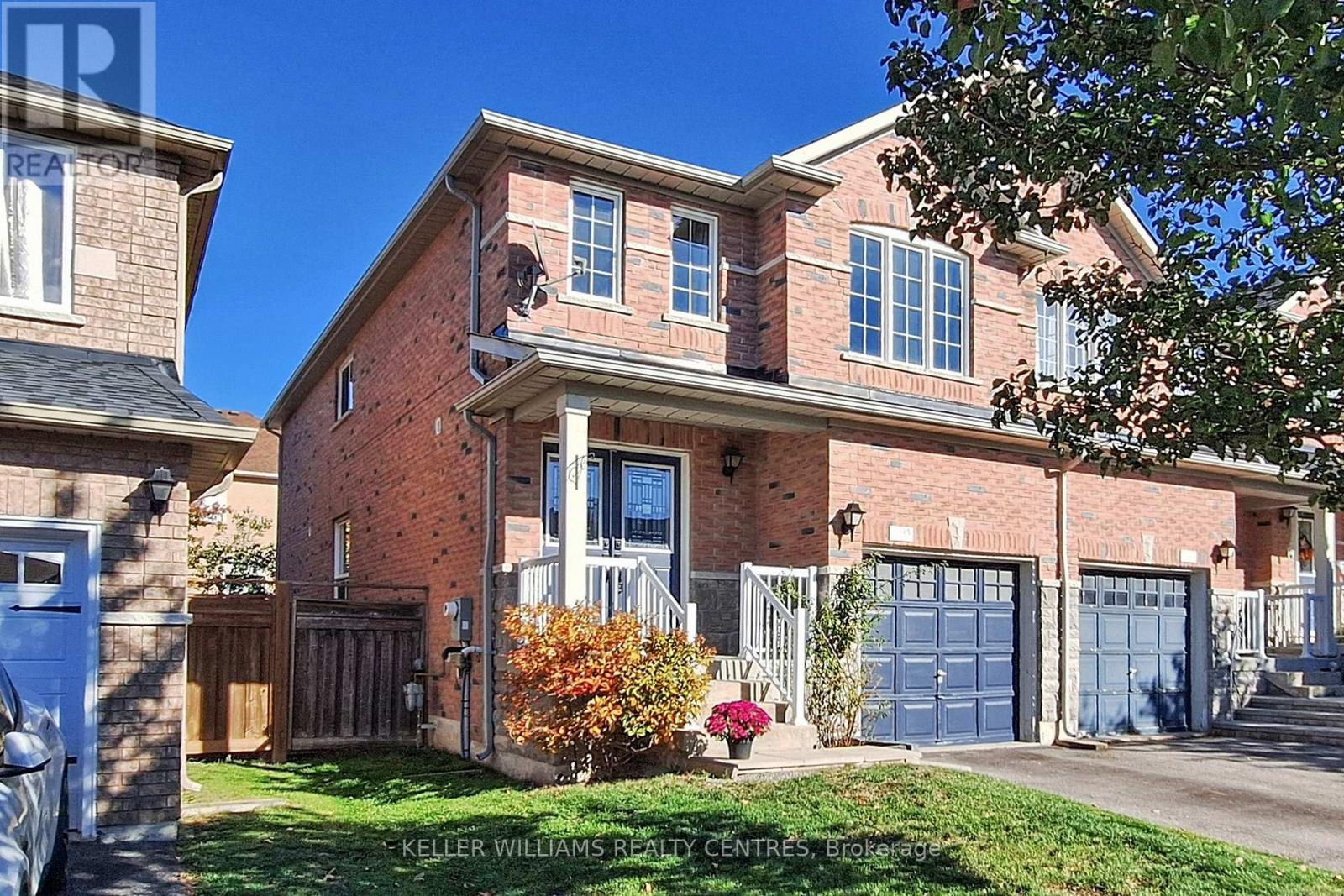 93 Barr Crescent, Aurora, Ontario  L4G 0C2 - Photo 2 - N12465566