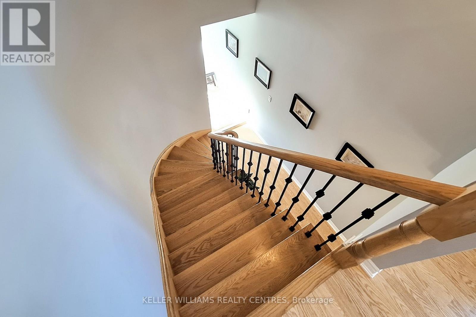 93 Barr Crescent, Aurora, Ontario  L4G 0C2 - Photo 23 - N12465566