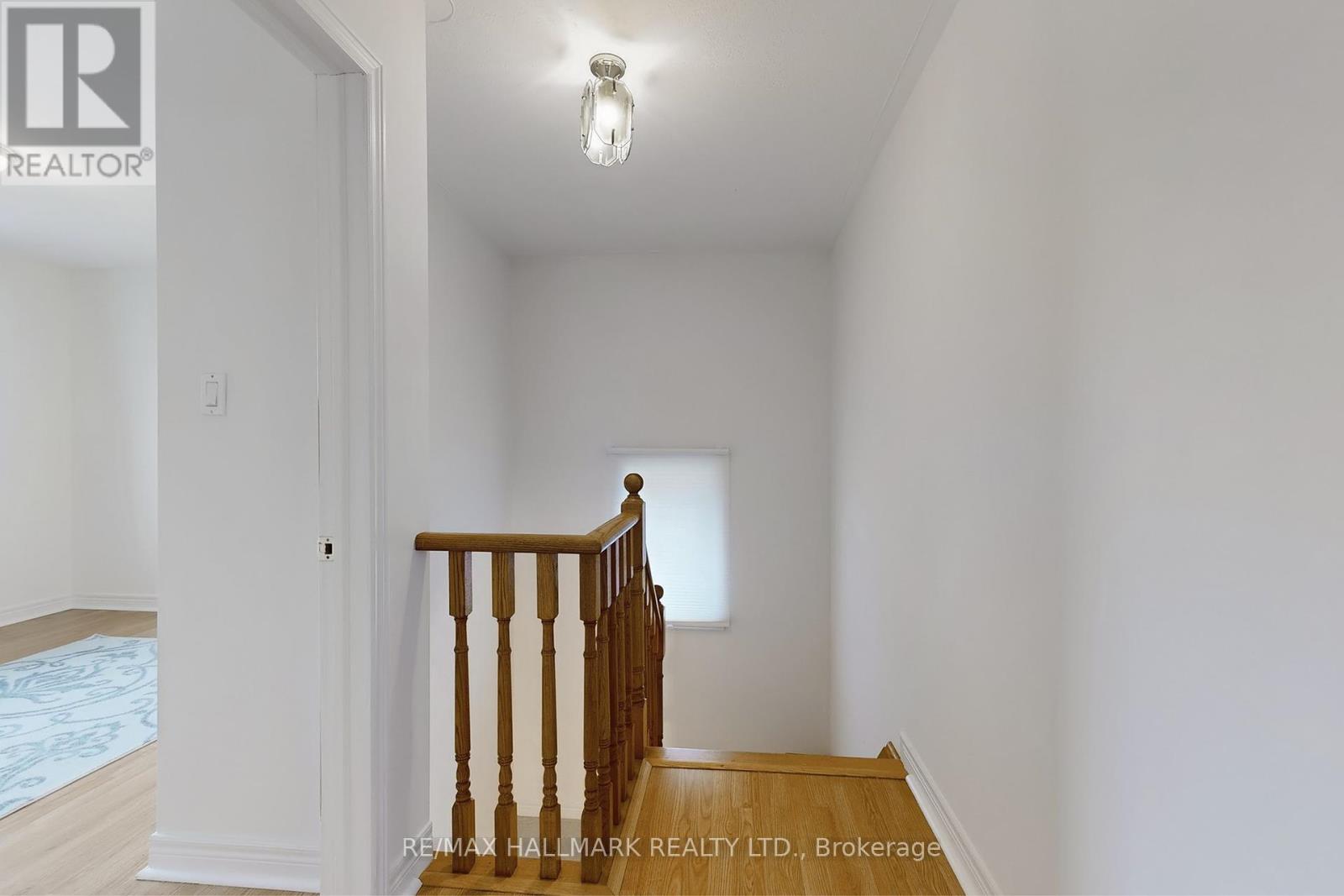 148 Fairwood Drive, Georgina, Ontario  L4P 3Y2 - Photo 17 - N12465567
