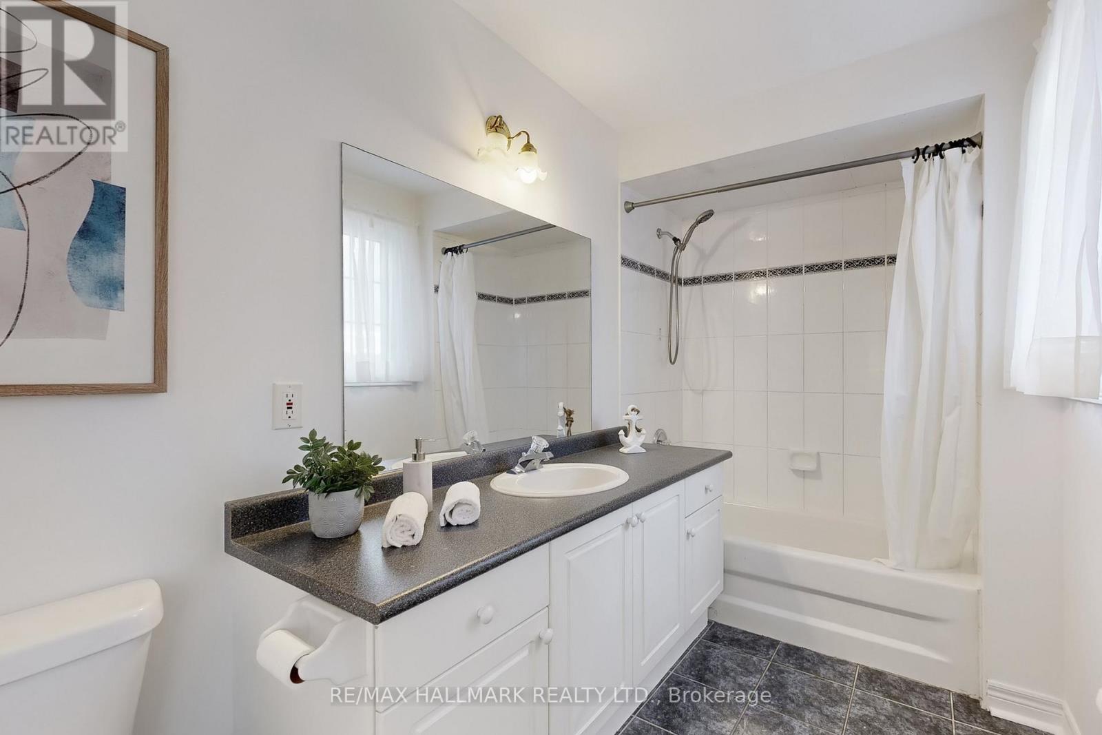 148 Fairwood Drive, Georgina, Ontario  L4P 3Y2 - Photo 21 - N12465567