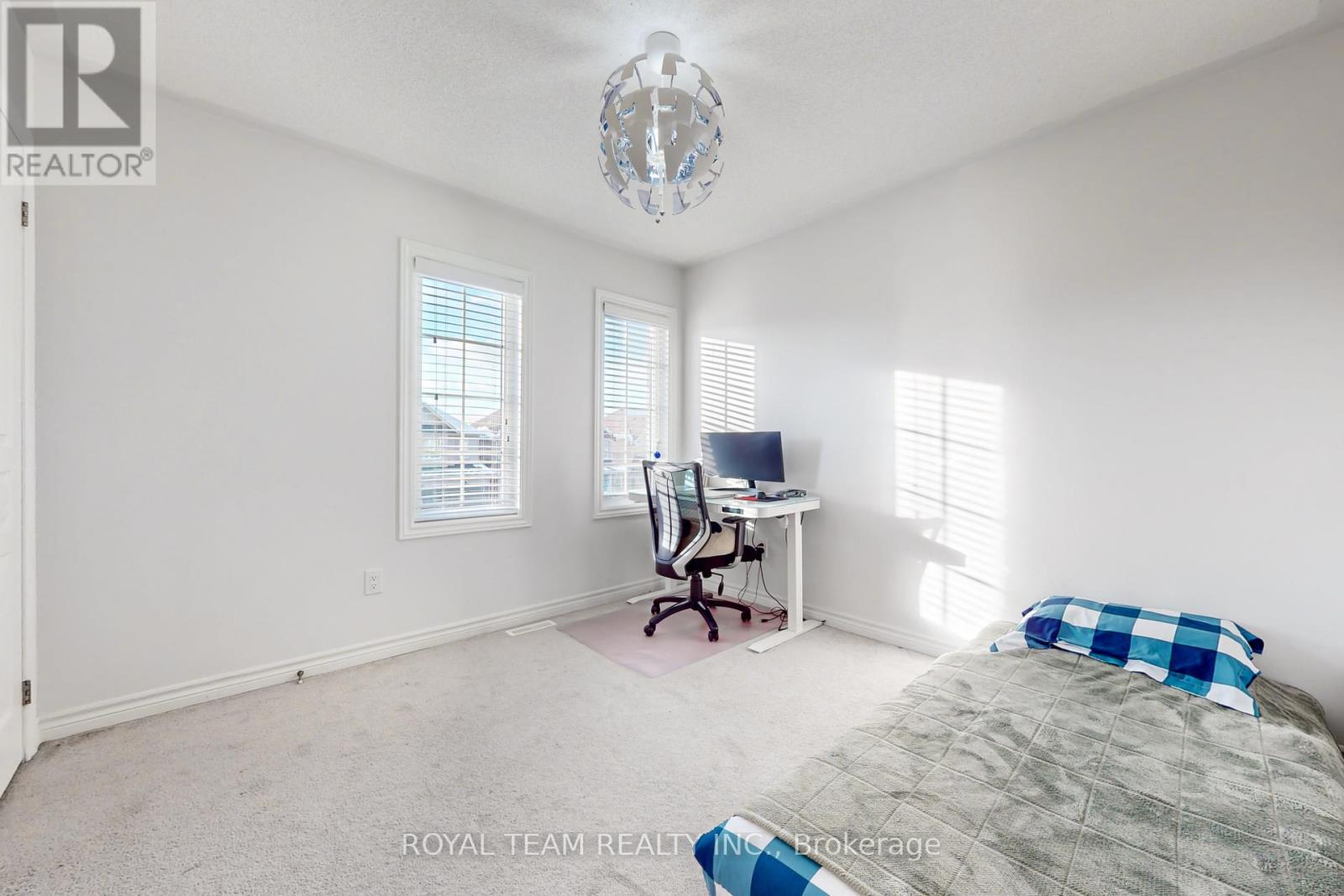 61 Lampkin Street, Georgina, Ontario  L0E 1R0 - Photo 19 - N12465582