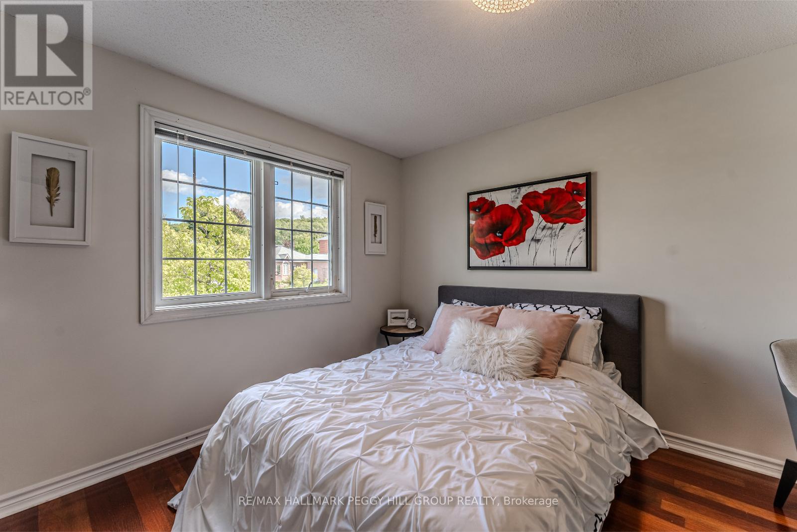 6 Laurelwood Lane, Barrie (Ardagh), Ontario  L4N 0Z8 - Photo 10 - S12465557