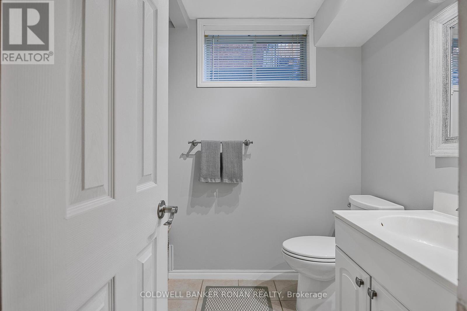 39 Ferguson Drive, Barrie (Northwest), Ontario  L4N 7B5 - Photo 22 - S12465564