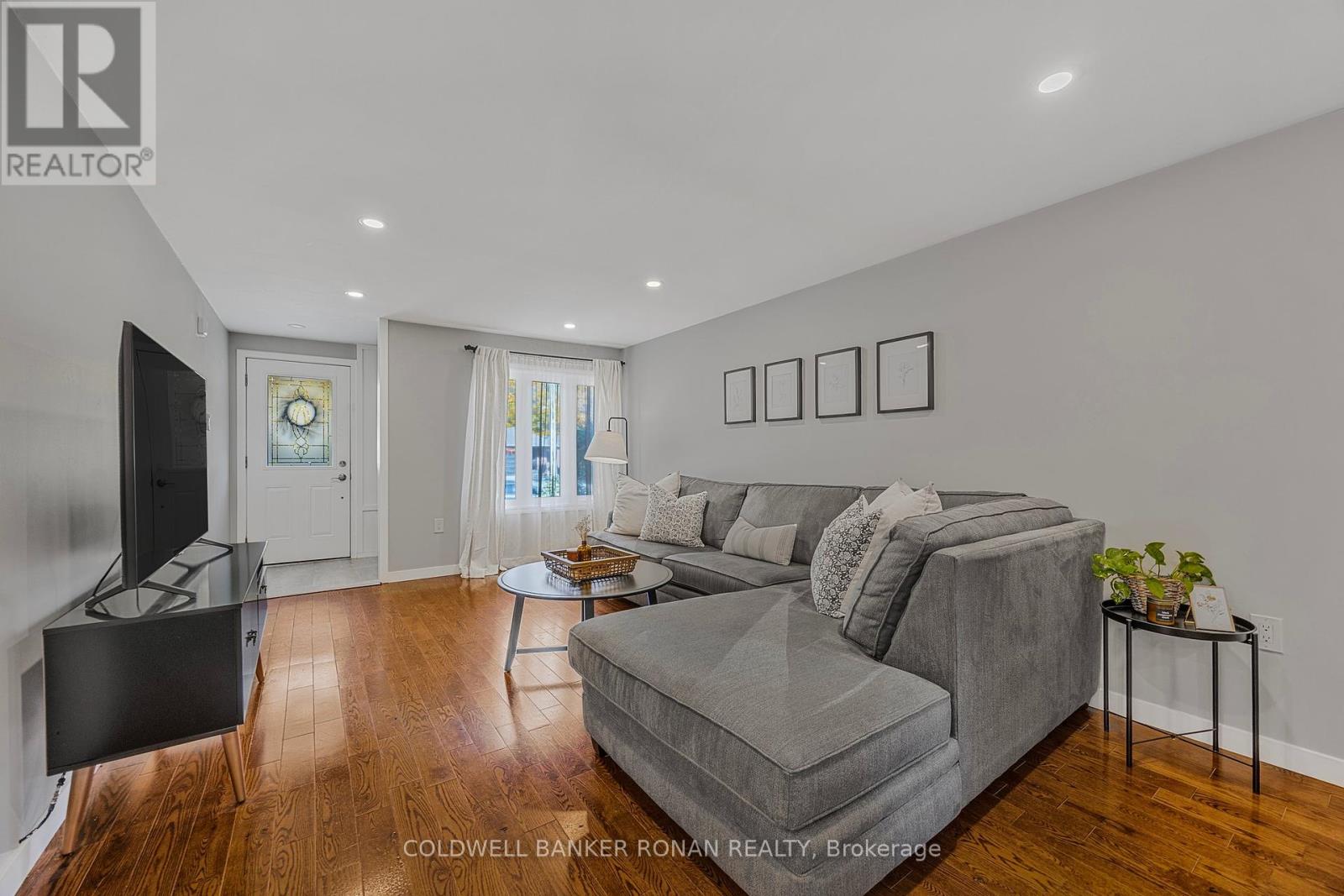 39 Ferguson Drive, Barrie (Northwest), Ontario  L4N 7B5 - Photo 7 - S12465564