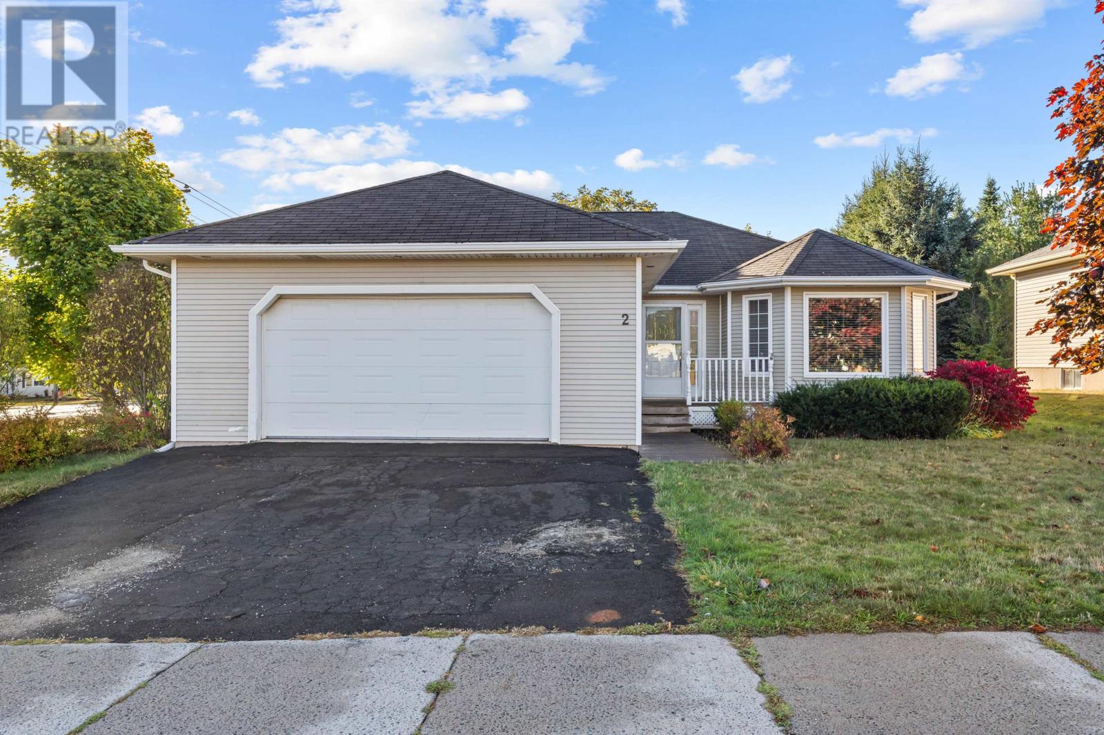 2 Commonwealth Avenue, Charlottetown, Prince Edward Island  C1E 2E9 - Photo 1 - 202525973