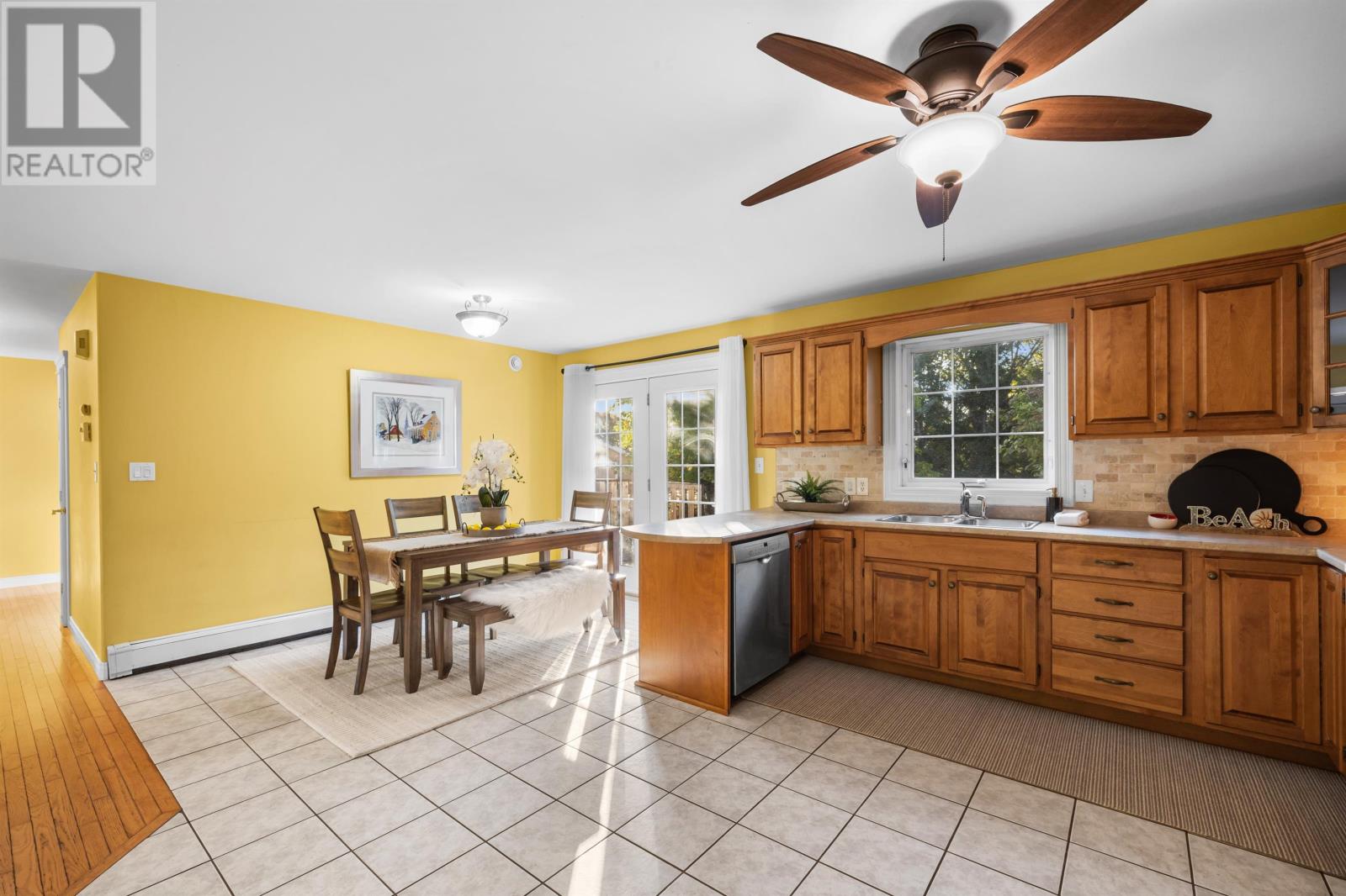 2 Commonwealth Avenue, Charlottetown, Prince Edward Island  C1E 2E9 - Photo 10 - 202525973